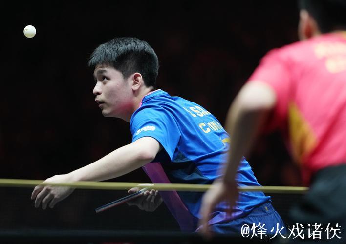 WTT总决赛：林诗栋横扫梁靖崑4-0，晋级男单八强